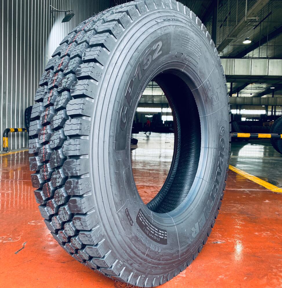 11R22.5 11R24.5 HD152 Snow Pattern Winter truck tyre Canada market